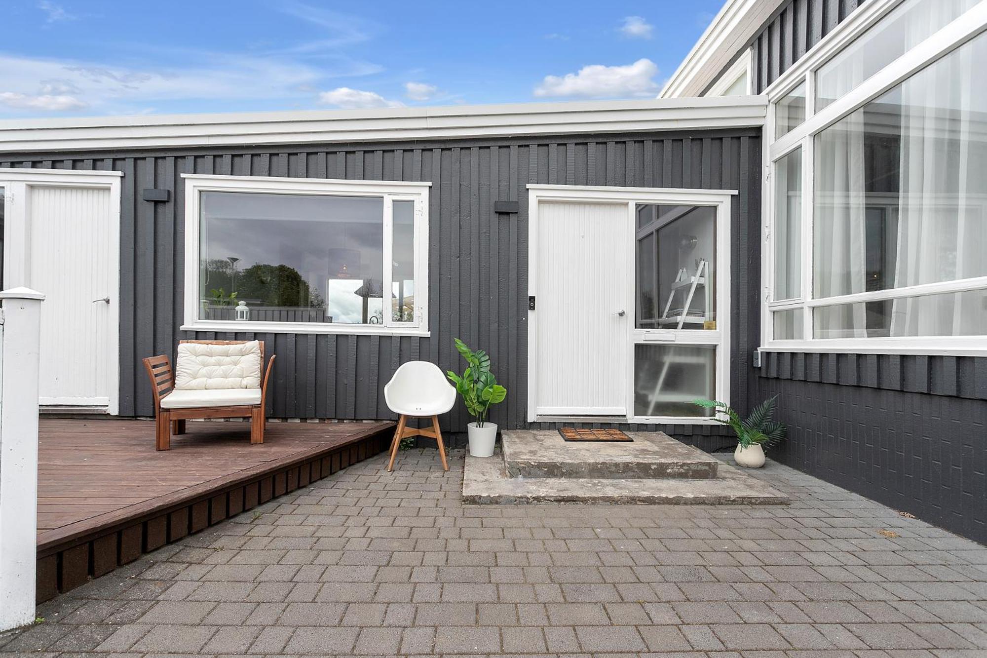 House - Villa With Garden And Hot Tub, 2 Min From Reykjavik Garthabaer Екстер'єр фото