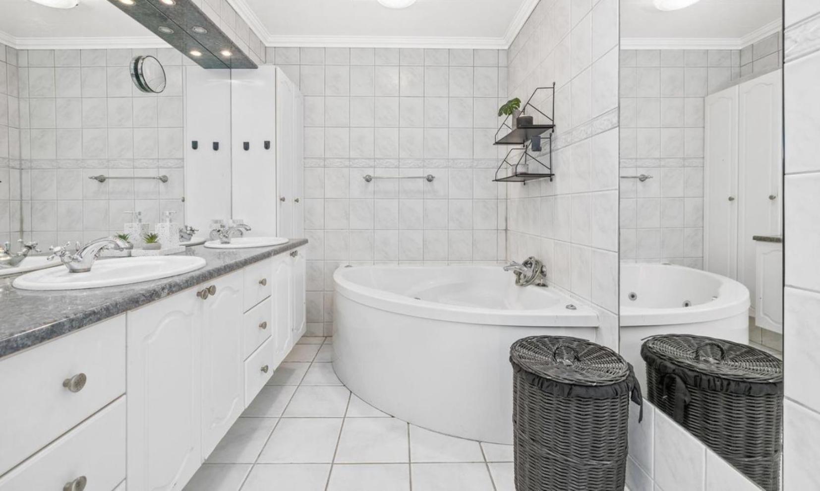 House - Villa With Garden And Hot Tub, 2 Min From Reykjavik Garthabaer Екстер'єр фото